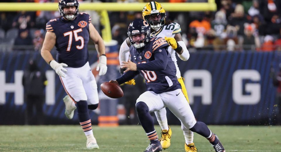 The Playbook: Shadow Reports, lineup locks for Week 17