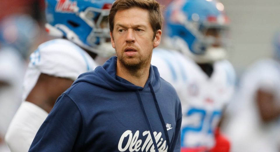 Eagles offensive coordinator search reportedly includes Charlie Weis Jr.