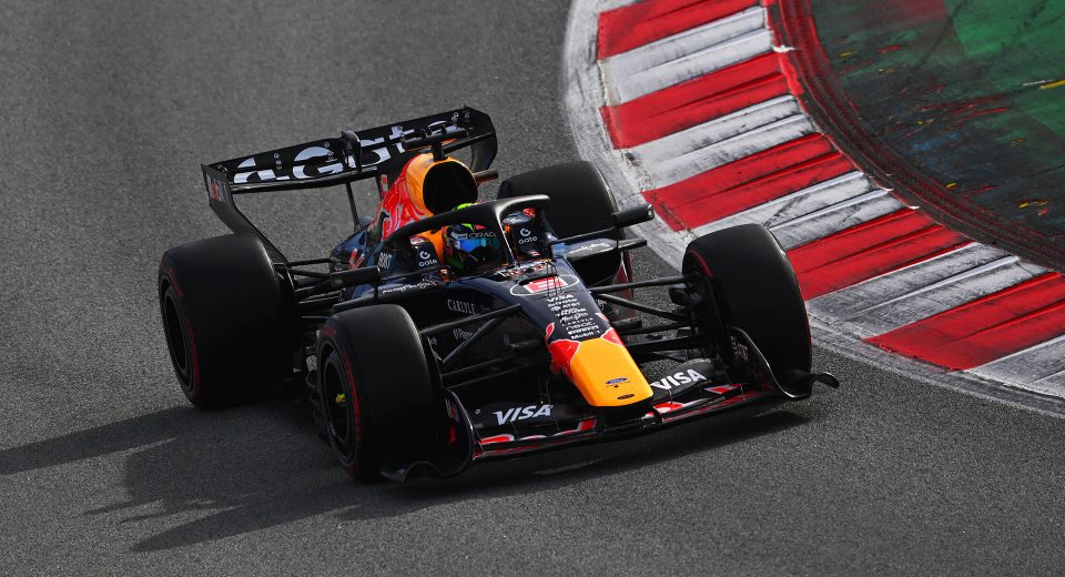 Red Bull toujours à l’arrêt à Barcelone après le crash d’Hadjar