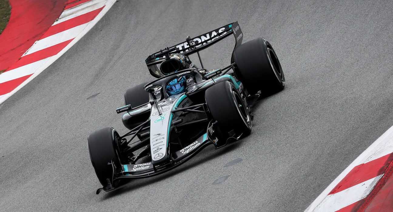 Un Russell confiant révèle que Mercedes F1 va débuter les tests de performance