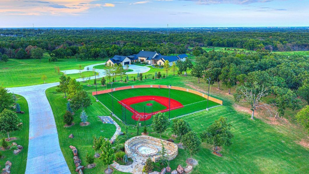 Matt Holliday’s Stillwater estate listed for $12 million