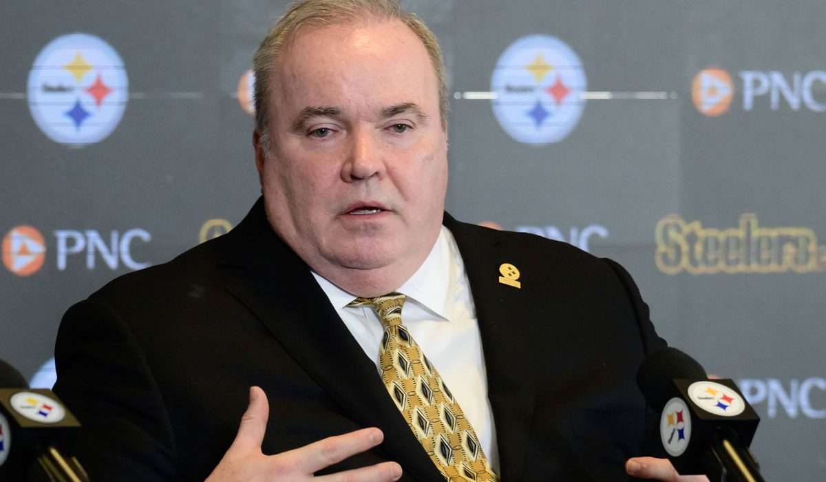 Mike McCarthy Asked to Sign 27-YO Super Bowl Champ WR While Steelers Are Predicted to Cut Ties With DK Metcalf