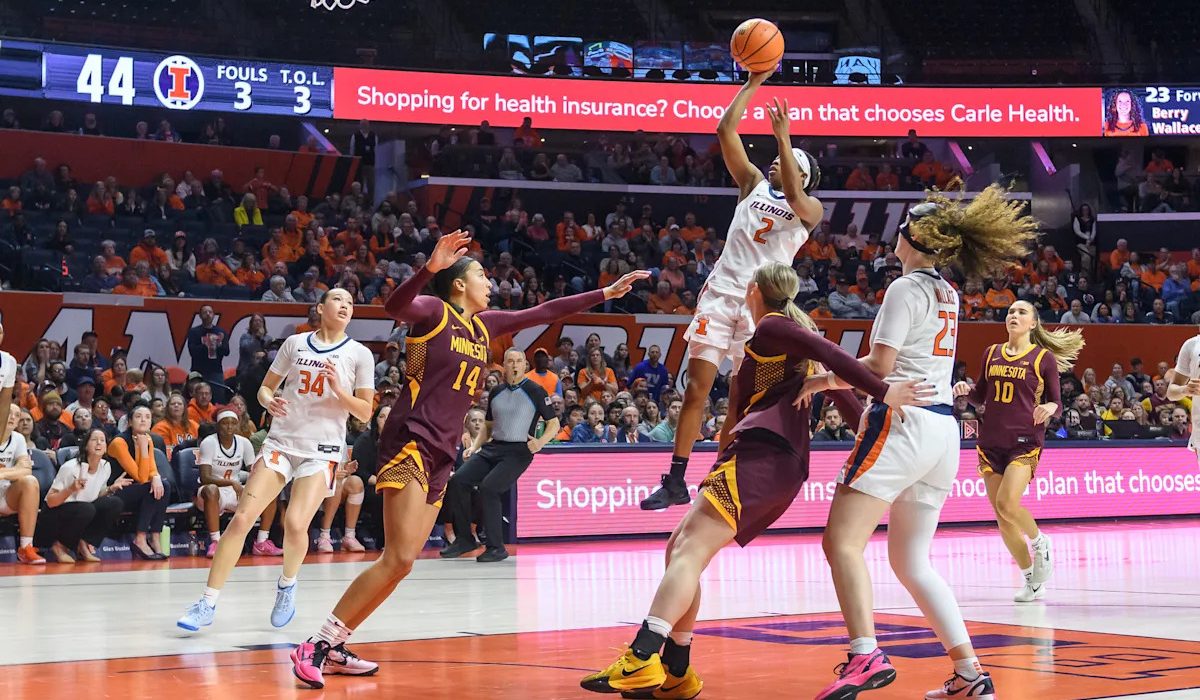 Illinois’ comeback falls short in regular season finale