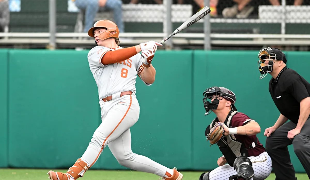 Longhorns Daily News: Texas baseball sticks at No. 2, per D1Baseball poll