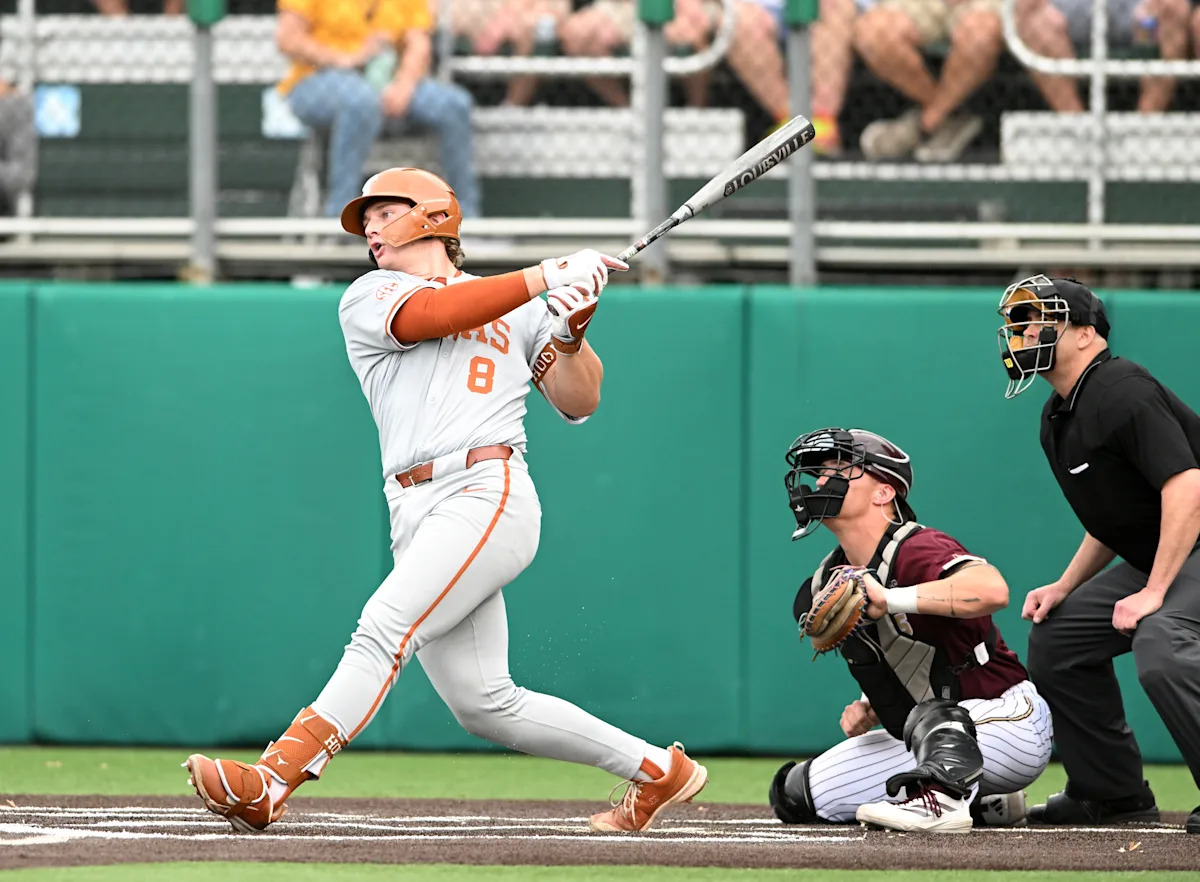 Longhorns Daily News: Texas baseball sticks at No. 2, per D1Baseball poll