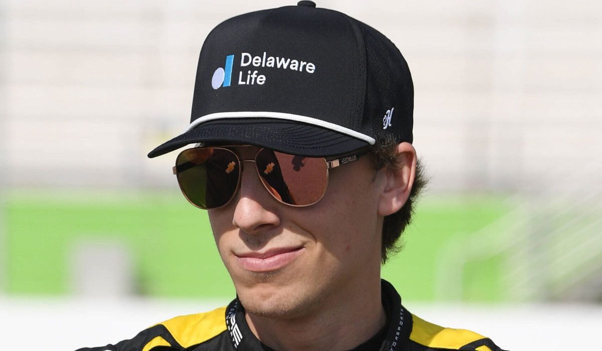 Carson Hocevar Wins Over NASCAR Veterans as They Rally Behind His Aggressive Style and Breakout 2026 Form