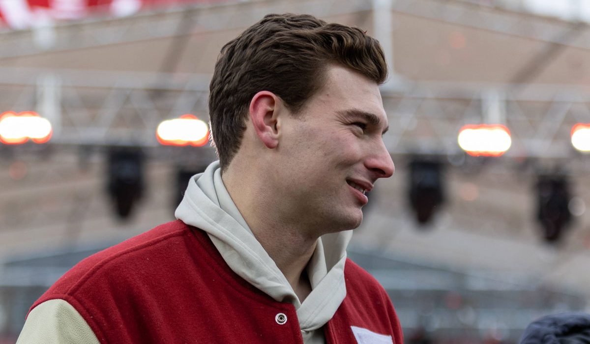 NFL Team Sends 10 Scouts for Fernando Mendoza at Indiana’s Pro Day as Hoosiers QB Makes Intentions Clear