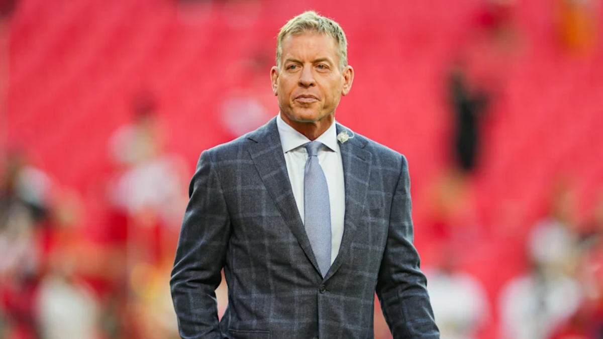 Cowboys Legend Troy Aikman Leaves America Divided Over Patriotism on Monday