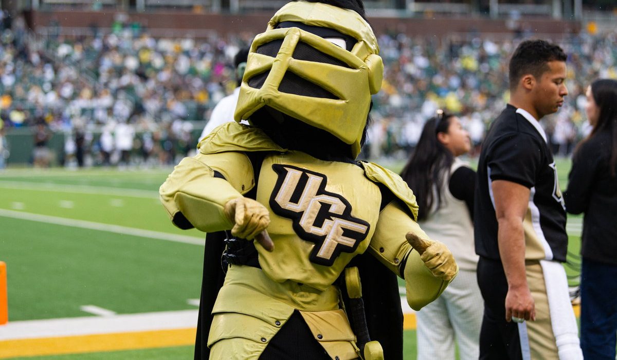 Longtime UCF Football Staffer Steps Down On Sunday