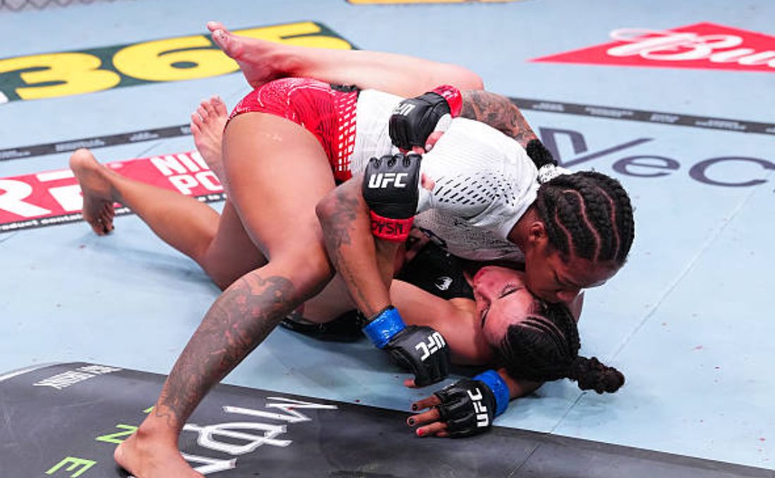 UFC Vegas 116 Results: Joselyne Edwards defeats Norma Dumont (Highlights)