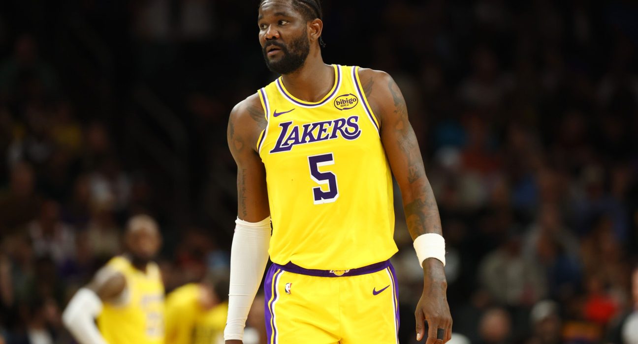 ‘So Soft,’ ‘Wow’ — NBA World Reacts to Deandre Ayton’s Controversial Ejection in Lakers-Rockets Game 4