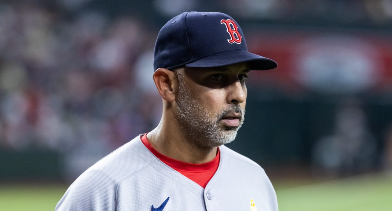 Could Alex Cora return to a MLB dugout during the 2026 season?