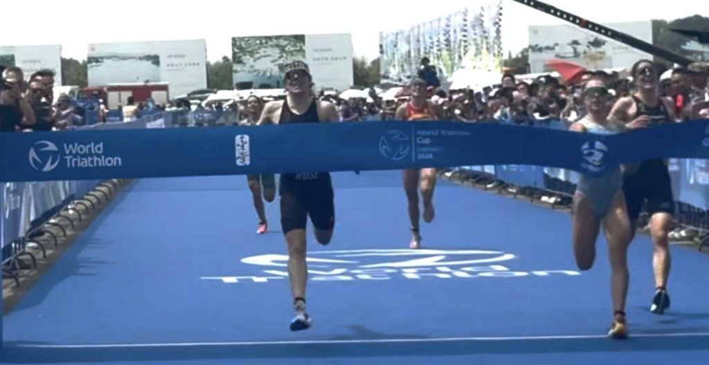 Luke Willian and Laura Lindemann Claim Victory at World Triathlon Cup Chengdu