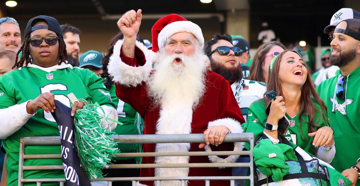 Eagles scheduled to play on Christmas Eve