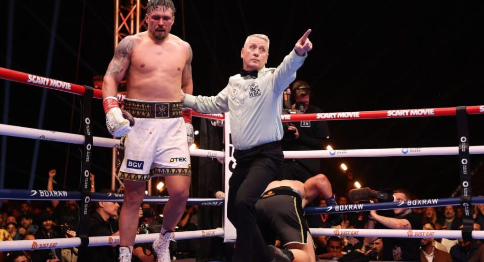 Oleksandr Usyk claims he didn’t want fans to be bored as he reacts to uproar over Rico Verhoeven clash
