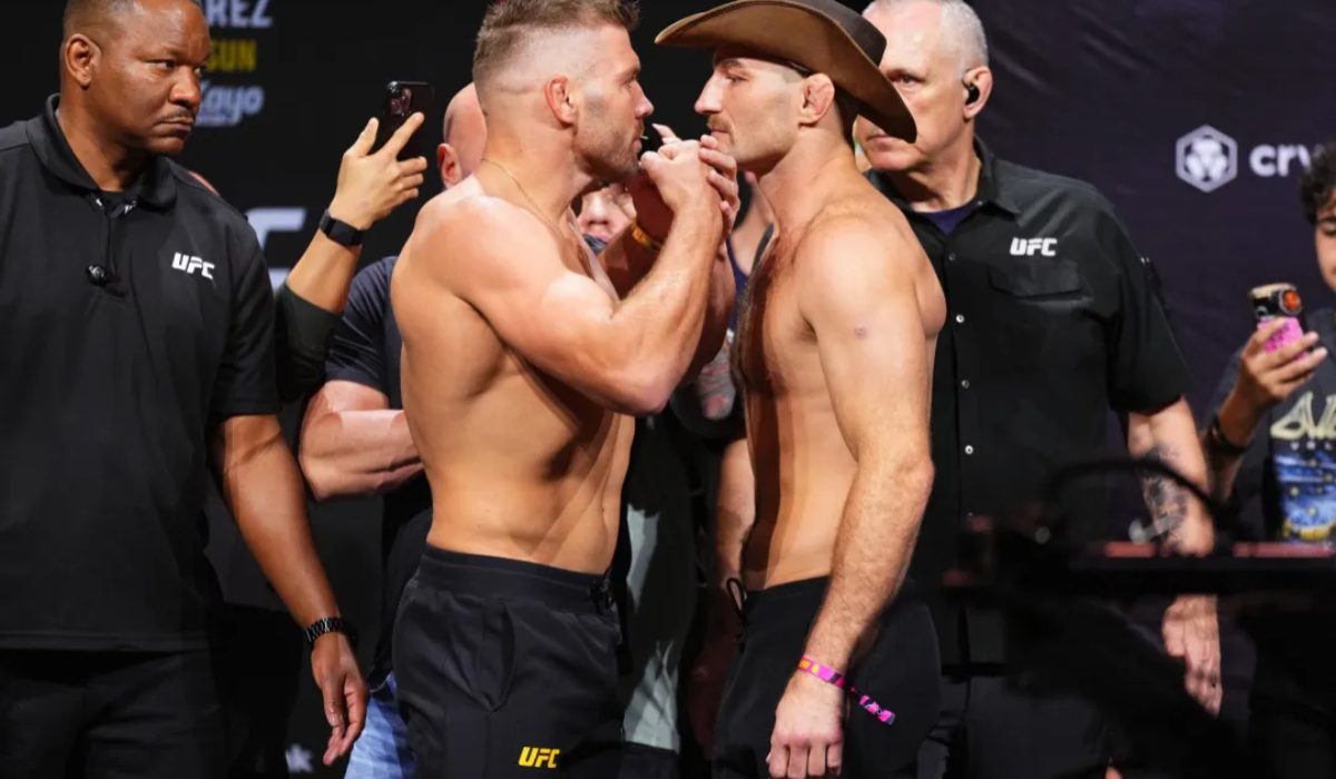 Sean Strickland dismisses Dricus du Plessis trilogy for now: “I don’t think sitting out on the sidelines gets you a title shot”