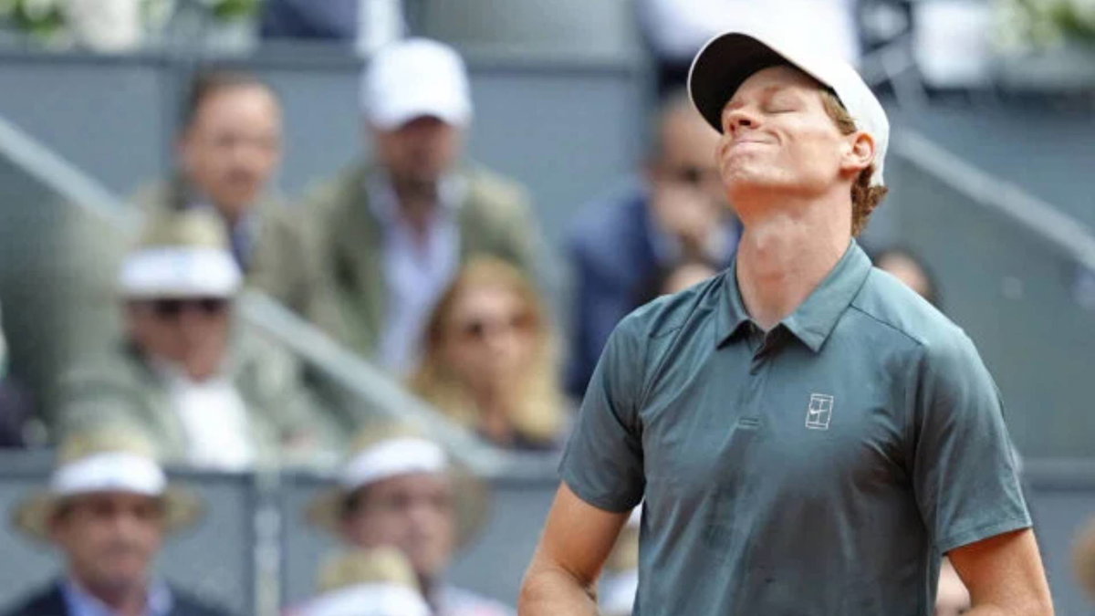 Four-Time Grand Slam Champion Questions Jannik Sinner’s Physical Condition After Surprise French Open Exit