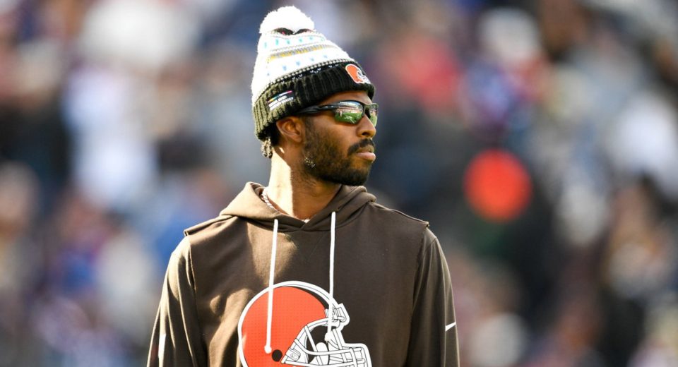 “Doesn’t Deserve a Fair Shot”: Shedeur Sanders Hasn’t Earned Right to Challenge Deshaun Watson, Claims Ex-Browns Player