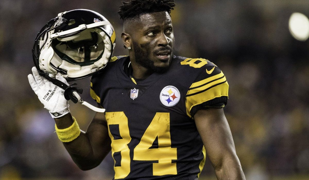 Antonio Brown Goes on Aggressive Rant Against Ravens WR for Being the “Reason Lamar Jackson Can’t Win”