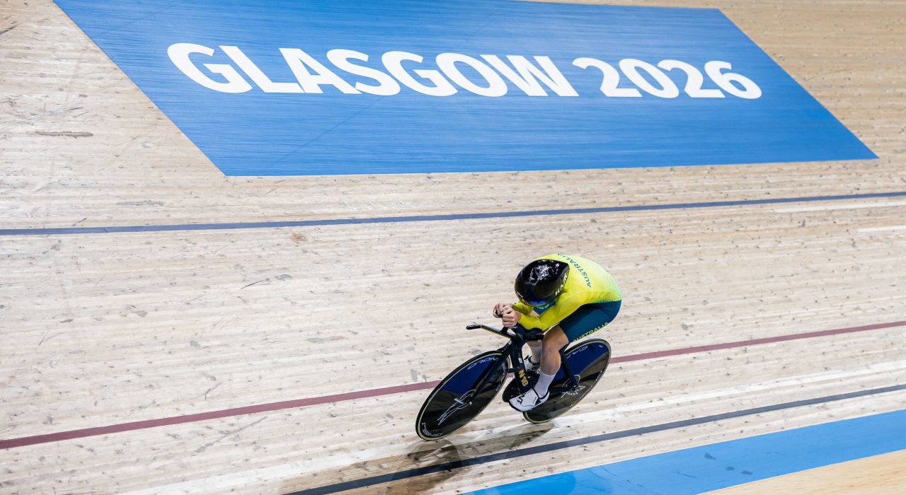 Australian Para-Cyclist Erases “I Was a Mess” Memories With World Record and Commonwealth Games Gold
