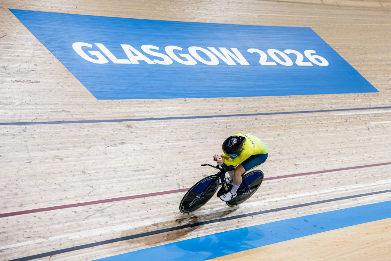 Australian Para-Cyclist Erases “I Was a Mess” Memories With World Record and Commonwealth Games Gold