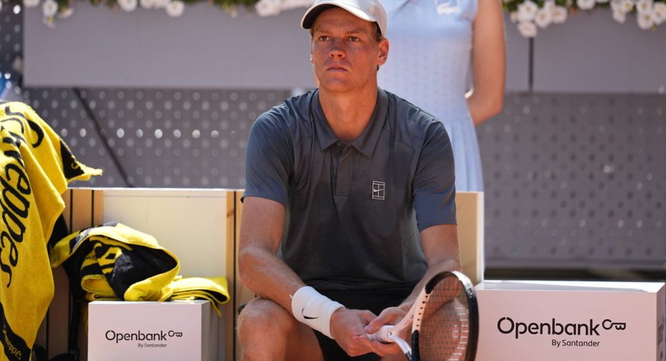 Jannik Sinner Attends Medical Evaluation at Orthopedic Clinic Ahead of US Open
