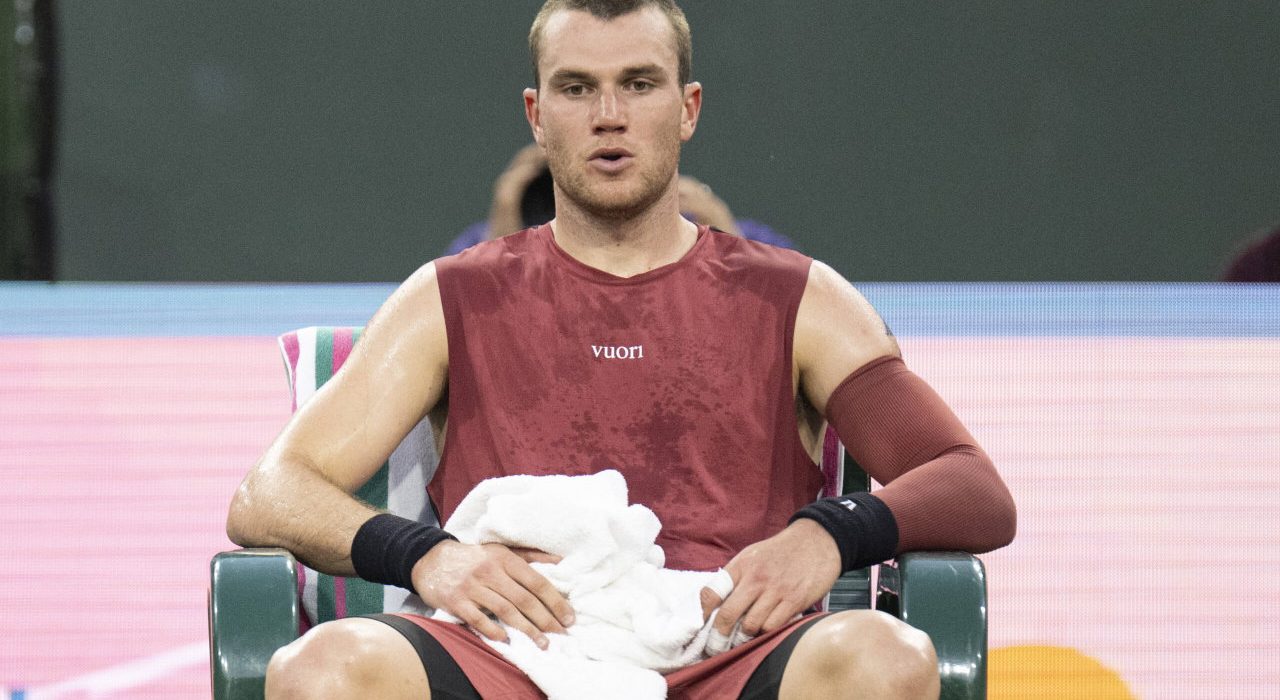Jack Draper Breaks Down in Tears As Comeback Ends in Heartbreaking Defeat