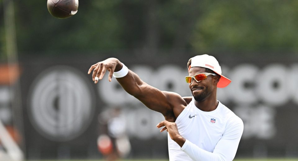 ‘I Don’t Watch TV’ — Browns Star Shedeur Sanders Makes it Clear He’s Turning a Blind Eye to NFL Media’s Criticism