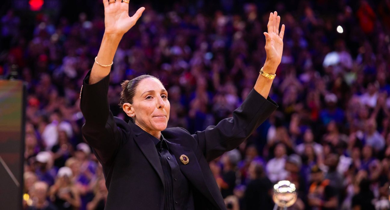 Diana Taurasi, Sue Bird and every WNBA player with their jersey retired
