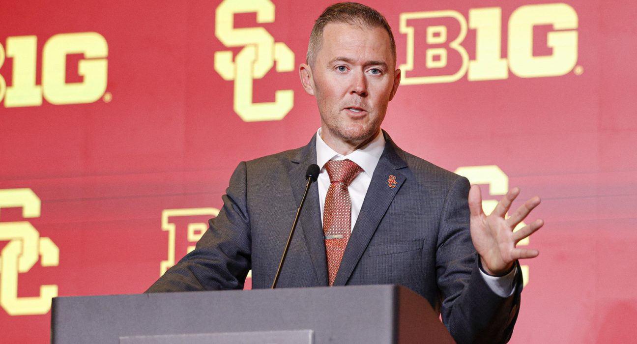 Trojans HC Lincoln Riley makes telling admission about new USC DC Gary Patterson