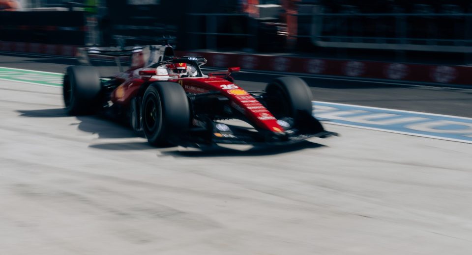 Ferrari accélère encore son développement, Leclerc impressionné par l’offensive