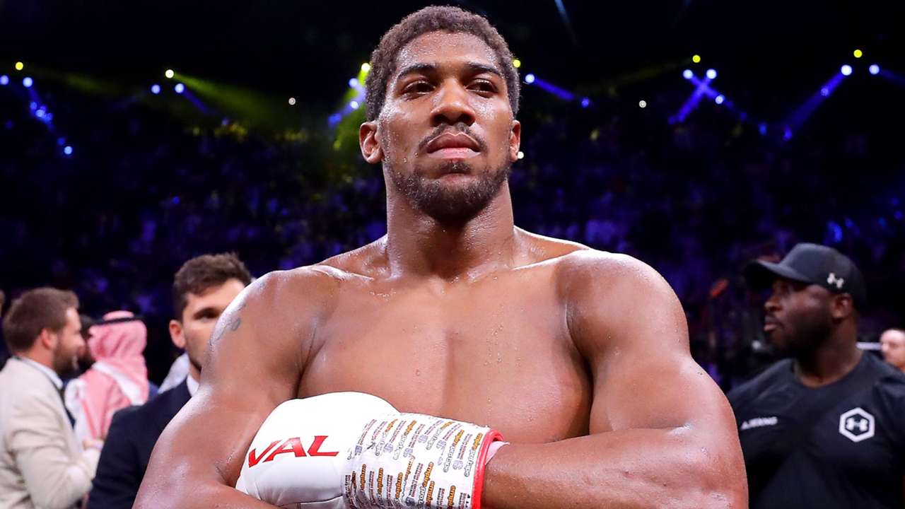 ‘You’re being a coward’: Tyson Fury calls out Anthony Joshua as talks stall over venue