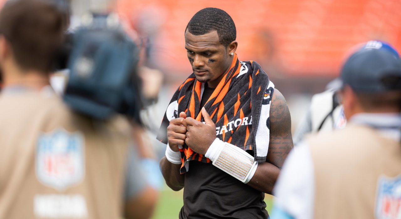 Ex-Browns QB Garrett Gilbert Holds No Punches as Browns Slammed for Sticking with Deshaun Watson