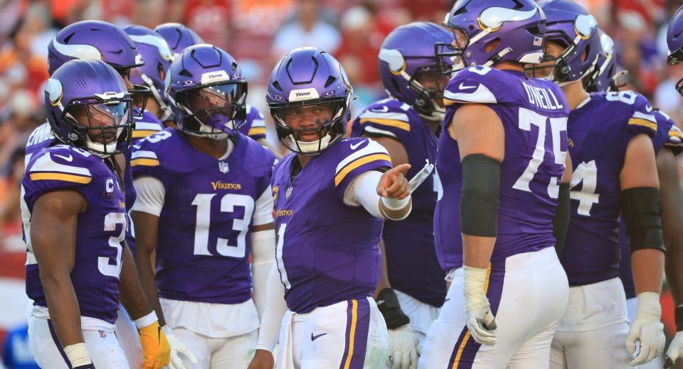 Crazy Fast Vikings Receiver Makes His Bid to Slide into WR3 Job