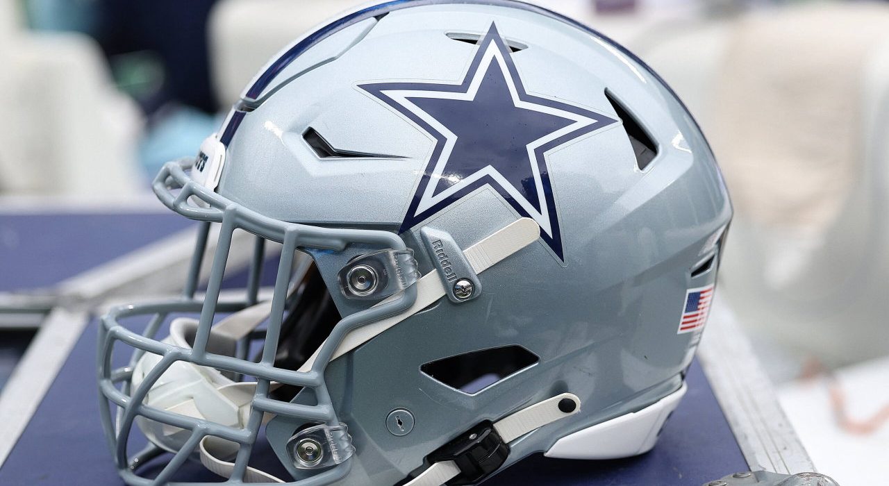 Former Cowboys QB Who Led Texas Longhorns to Their First National Title Passes Away at 84