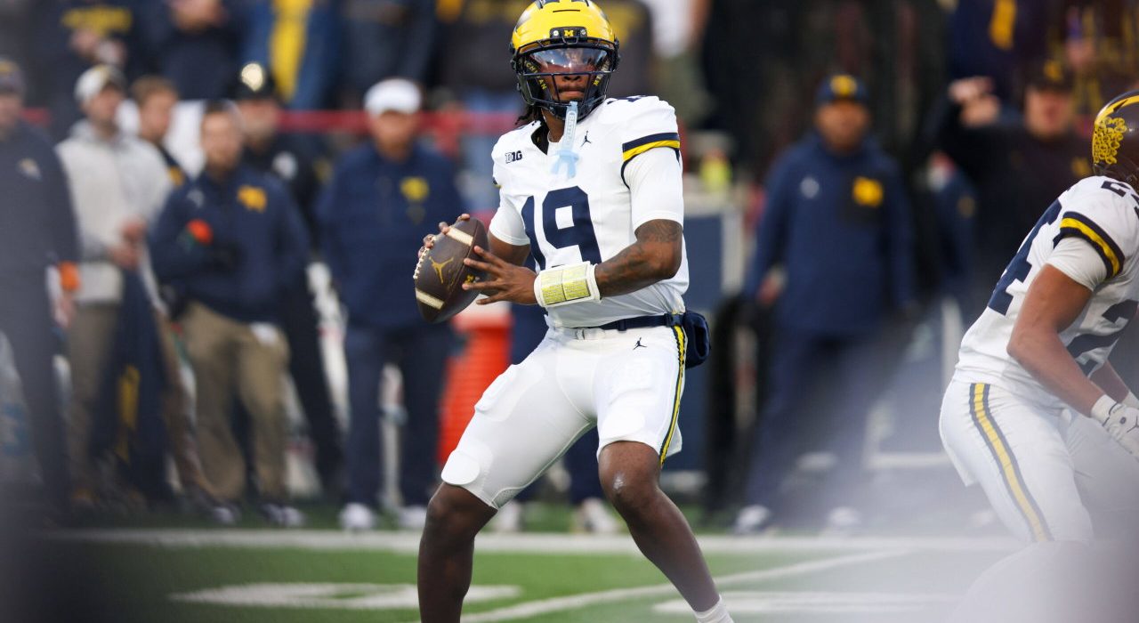Michigan Athlete Breaks Silence as Bryce Underwood’s Teammate Sparks Transfer Portal Speculations