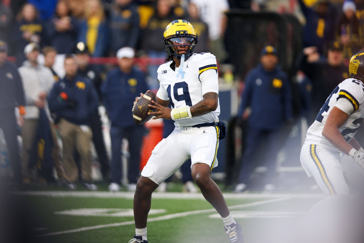 Michigan Athlete Breaks Silence as Bryce Underwood’s Teammate Sparks Transfer Portal Speculations