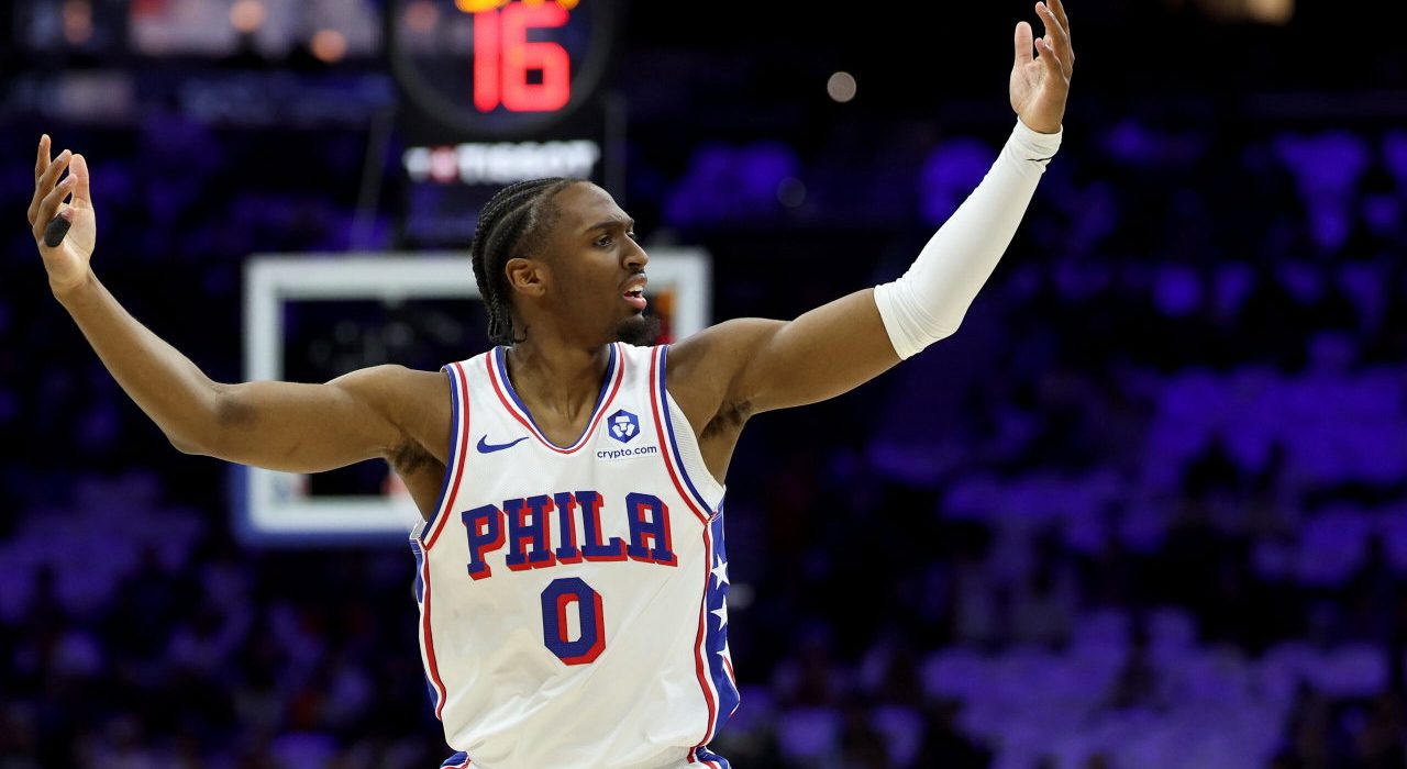 Philly Fans Boo Team, LeBron’s Historic Comeback and Response to Trump, Harden-Maxey’s Physical Altercation & More From 76ers’ Win Over Cavs