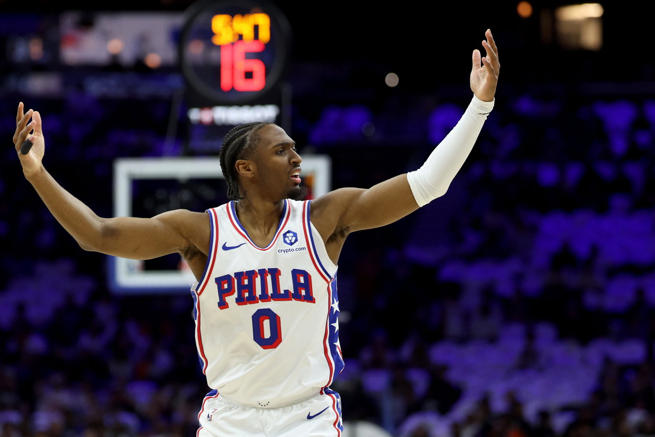Philly Fans Boo Team, LeBron’s Historic Comeback and Response to Trump, Harden-Maxey’s Physical Altercation & More From 76ers’ Win Over Cavs