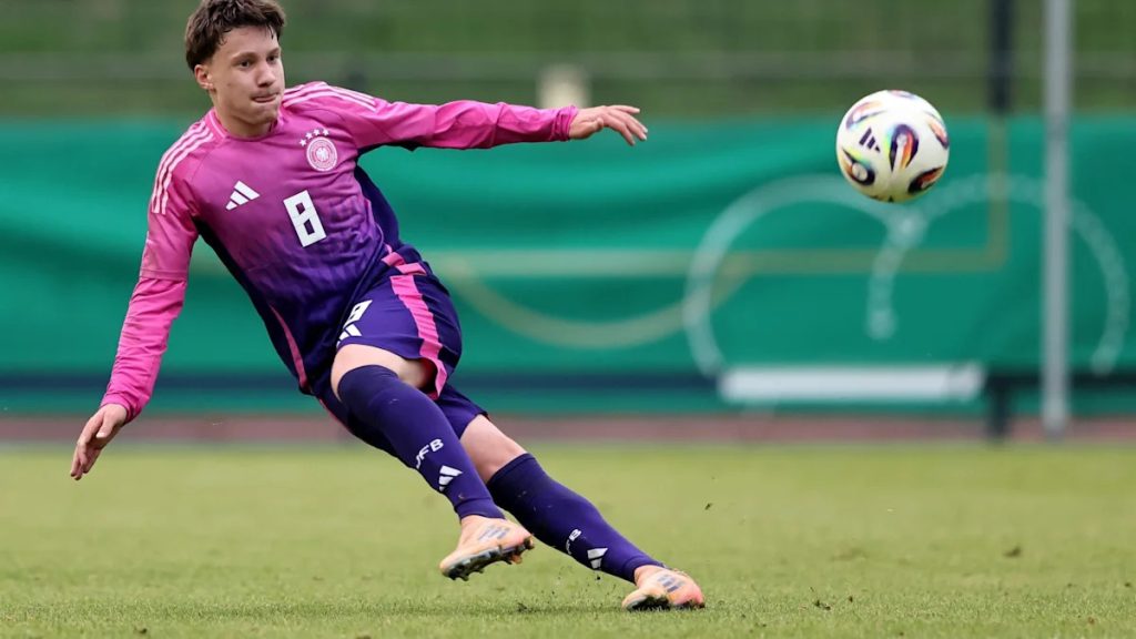 Eintracht Frankfurt prodigy Niko Ilicevic (16) potentially in line for historic Bundesliga debut against uncle’s former club